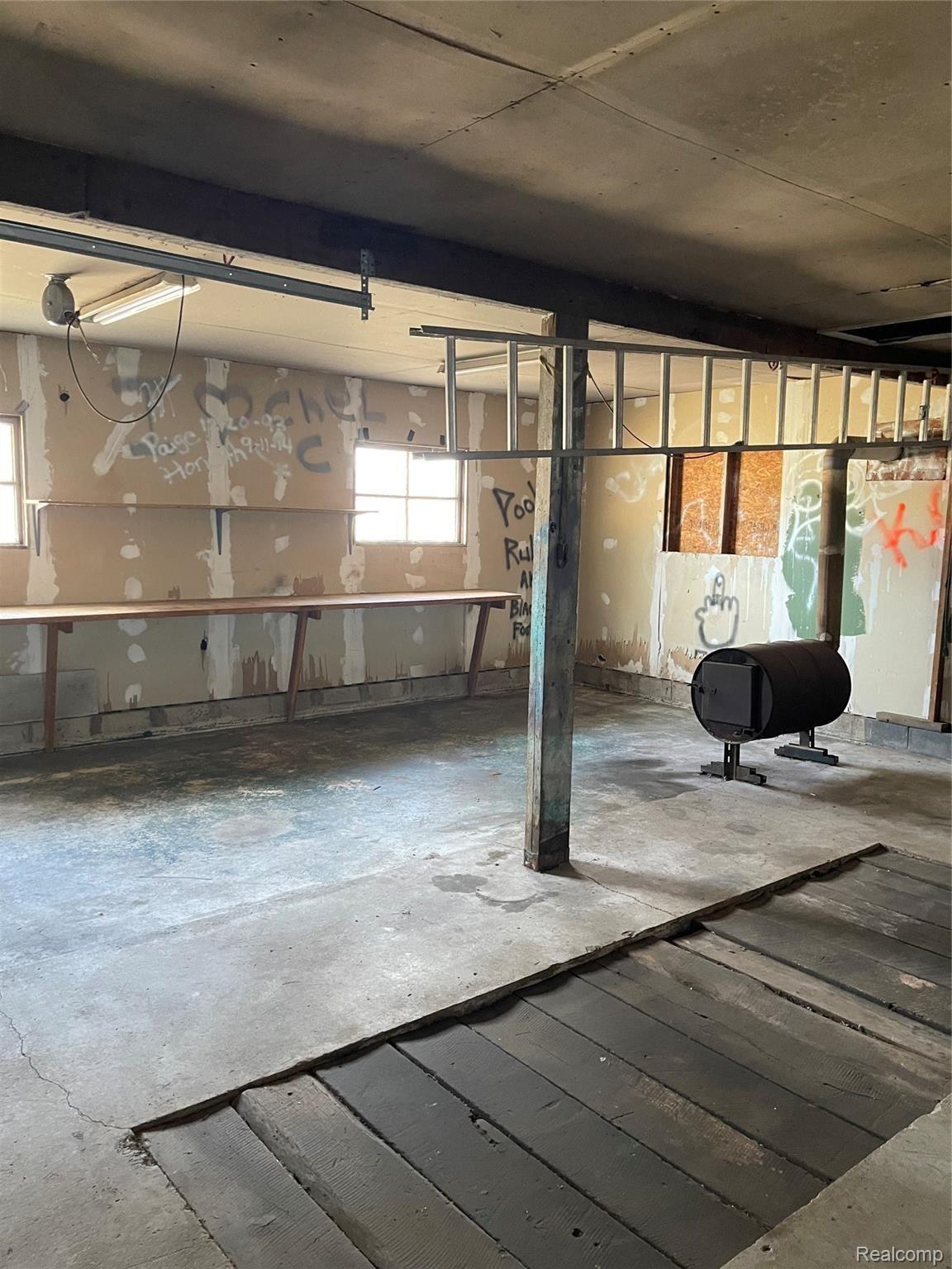 13315 Dixon Road Dundee, MI 48131 - Photo 15 of 17 tempImageTZoJfn.jpg