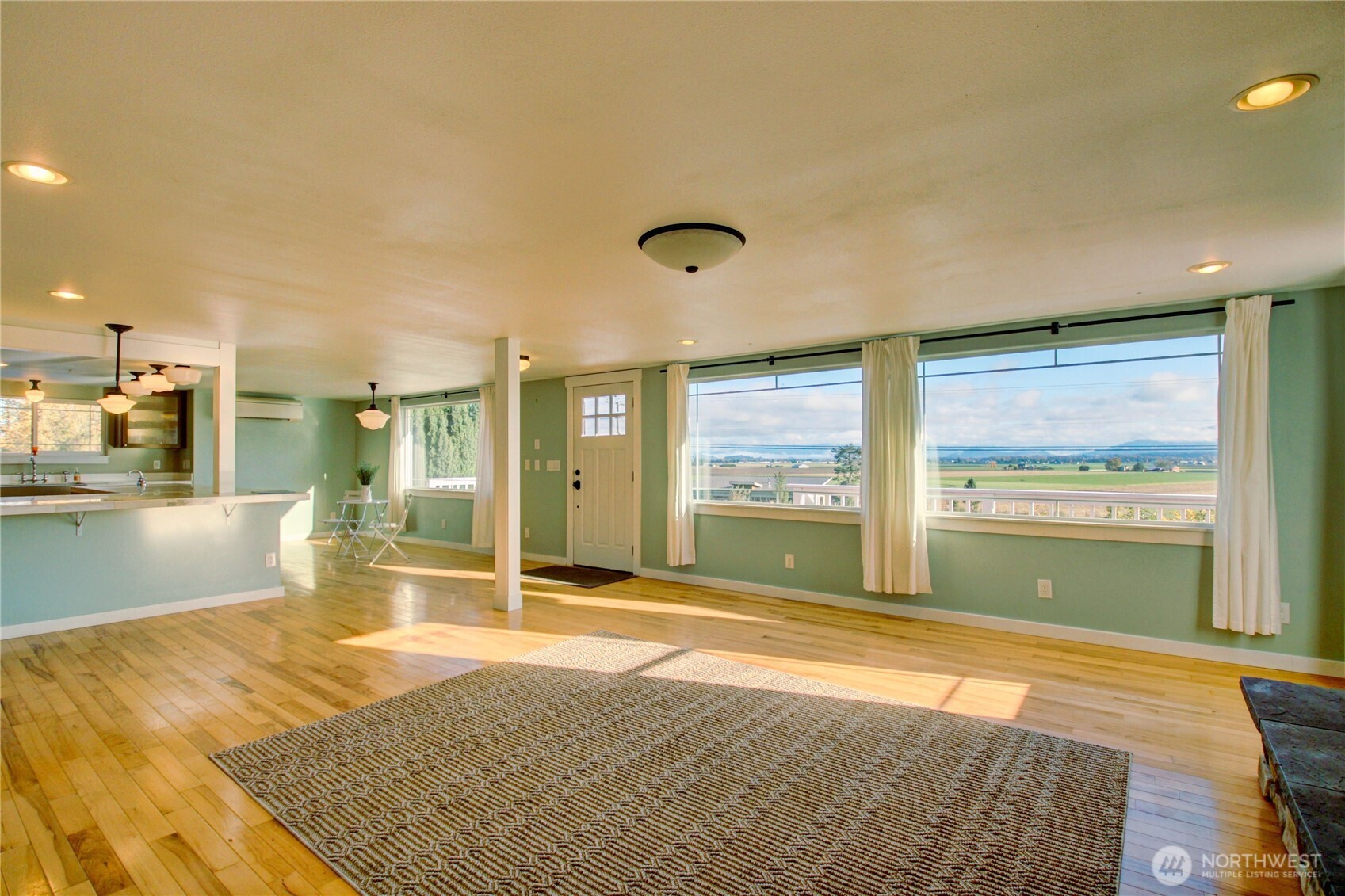 18122 Best Road Mount Vernon, WA 98273 - Photo 11 of 40 a view of an empty room and window