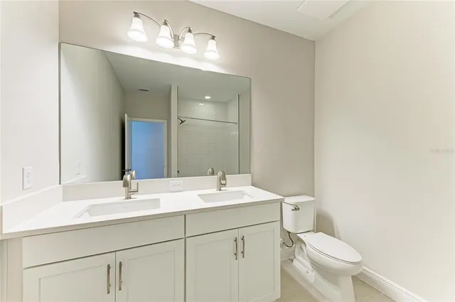 $1,246,809 | 10073 Meadowrun Drive, Lithia, FL 33547