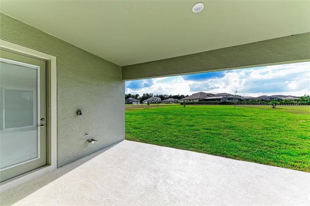 $1,246,809 | 10073 Meadowrun Drive, Lithia, FL 33547