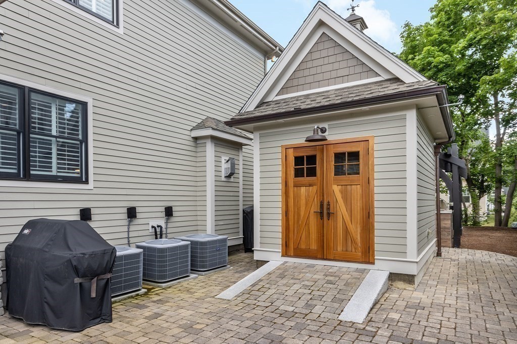 48 McCarthy Road Newton, MA 02459 - Photo 7 of 42 Gallery Image 7