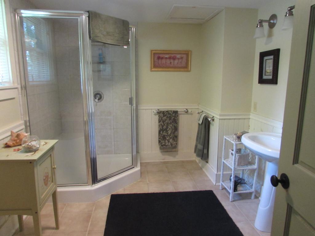 108 Center Street Wolfeboro, NH 03894 - Photo 22 of 33