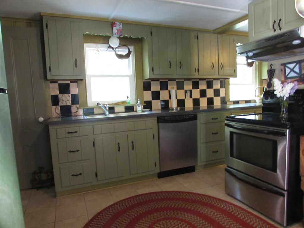 108 Center Street Wolfeboro, NH 03894 - Photo 6 of 33