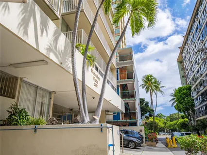 $497,000 | 2572 Lemon Road, Unit 610, Honolulu, HI 96815