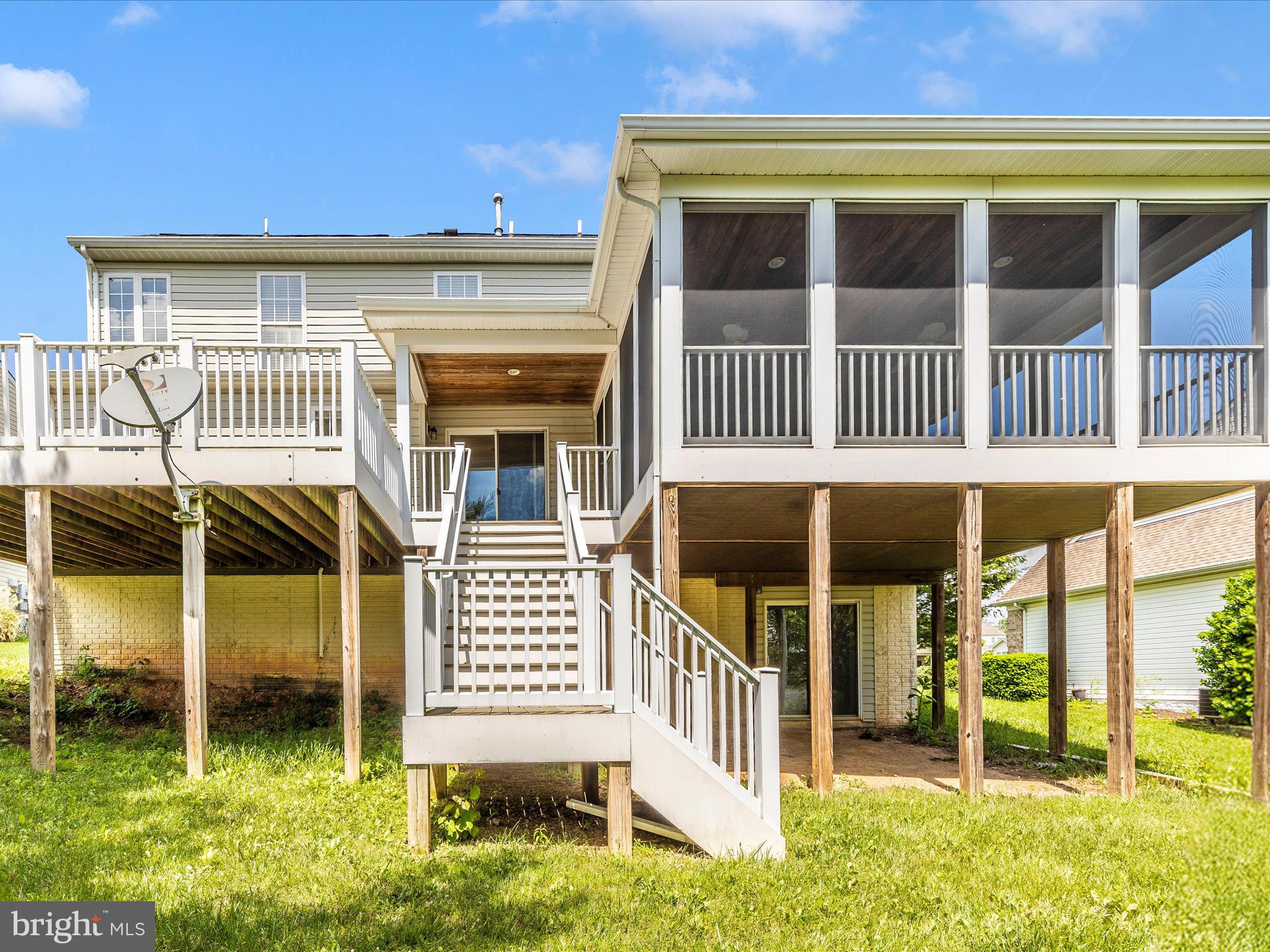 1402 Marian Way Mount Airy, MD 21771 - Photo 3 of 66 front view of a house with a yard