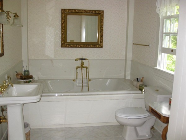 269 Russell Hill Road Ashburnham, MA 01430 - Photo 15 of 25 a bathroom with a sink a toilet and bathtub