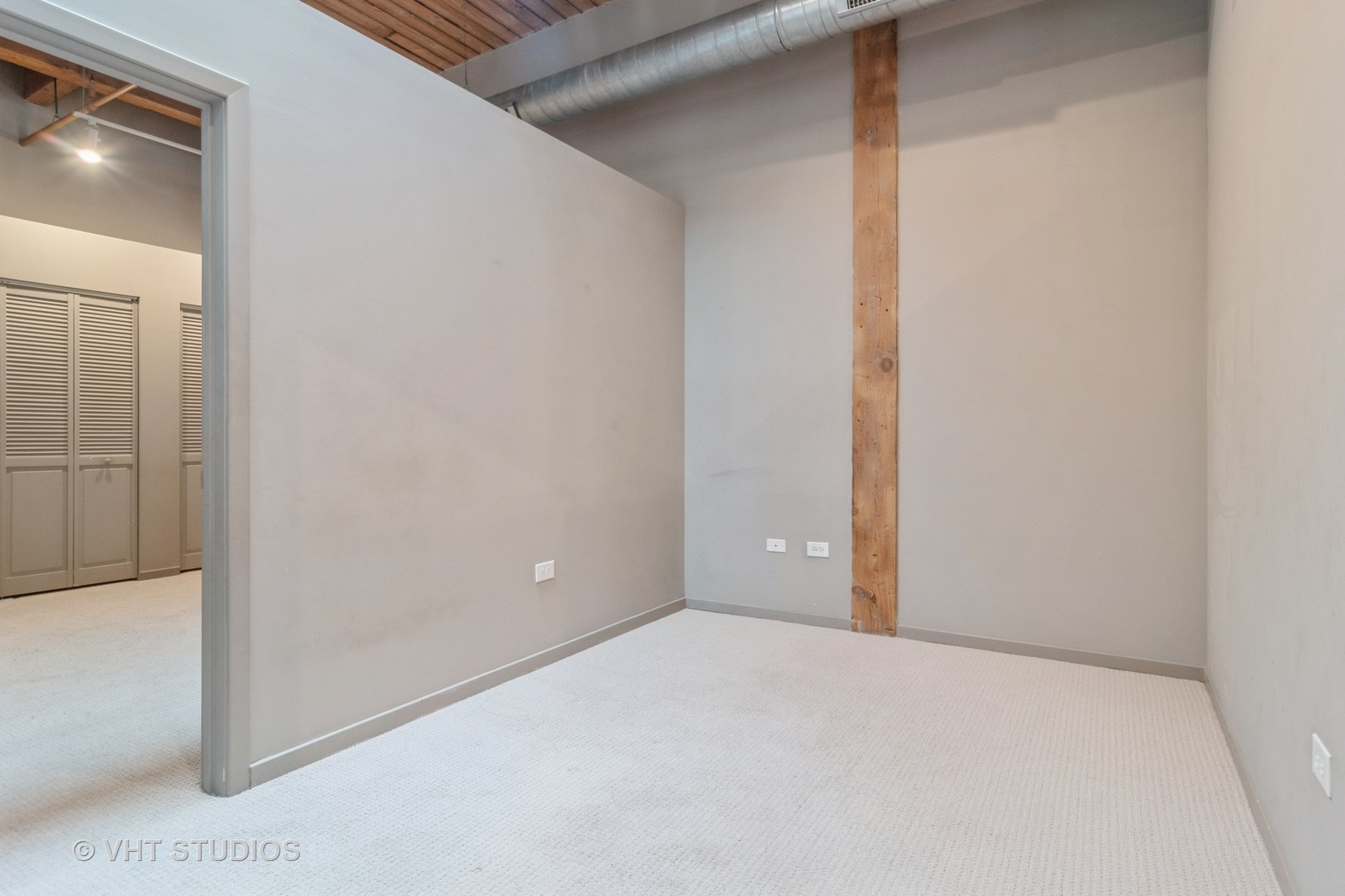 1040 West Adams Street, Unit 608 Chicago, IL 60607 - Photo 14 of 24 a view of an empty room