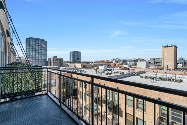 1040 West Adams Street, Unit 608 Chicago, IL 60607 - Photo 18 of 24 a view of city from a balcony