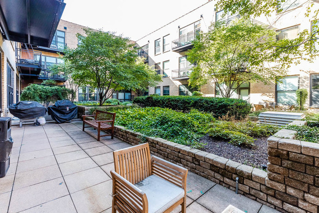 1040 West Adams Street, Unit 608 Chicago, IL 60607 - Photo 22 of 24 a view of an outdoor space with lounge chair