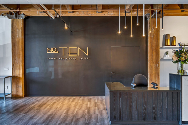 1040 West Adams Street, Unit 608 Chicago, IL 60607 - Photo 3 of 24