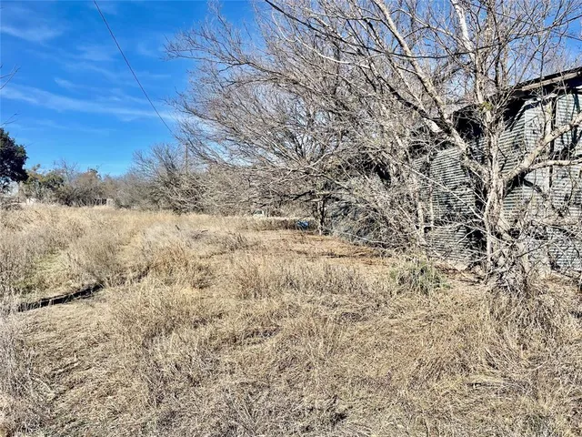 $525,000 | 1306 East Central Avenue, Comanche, TX 76442