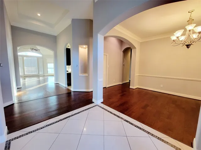 a view of livingroom and hardwood floor