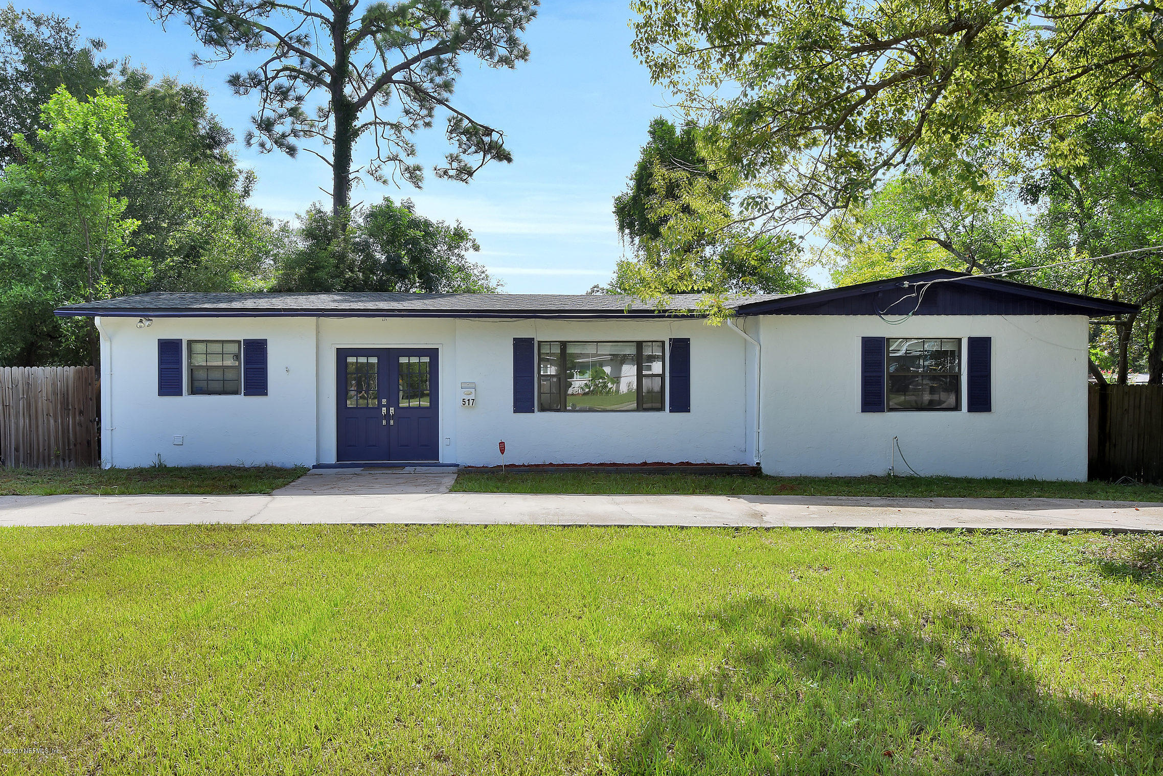 517 Glynlea Road Jacksonville, FL 32216 - Photo 1 of 27 001-517GlynleaRoad-Jacksonville-FL-32216