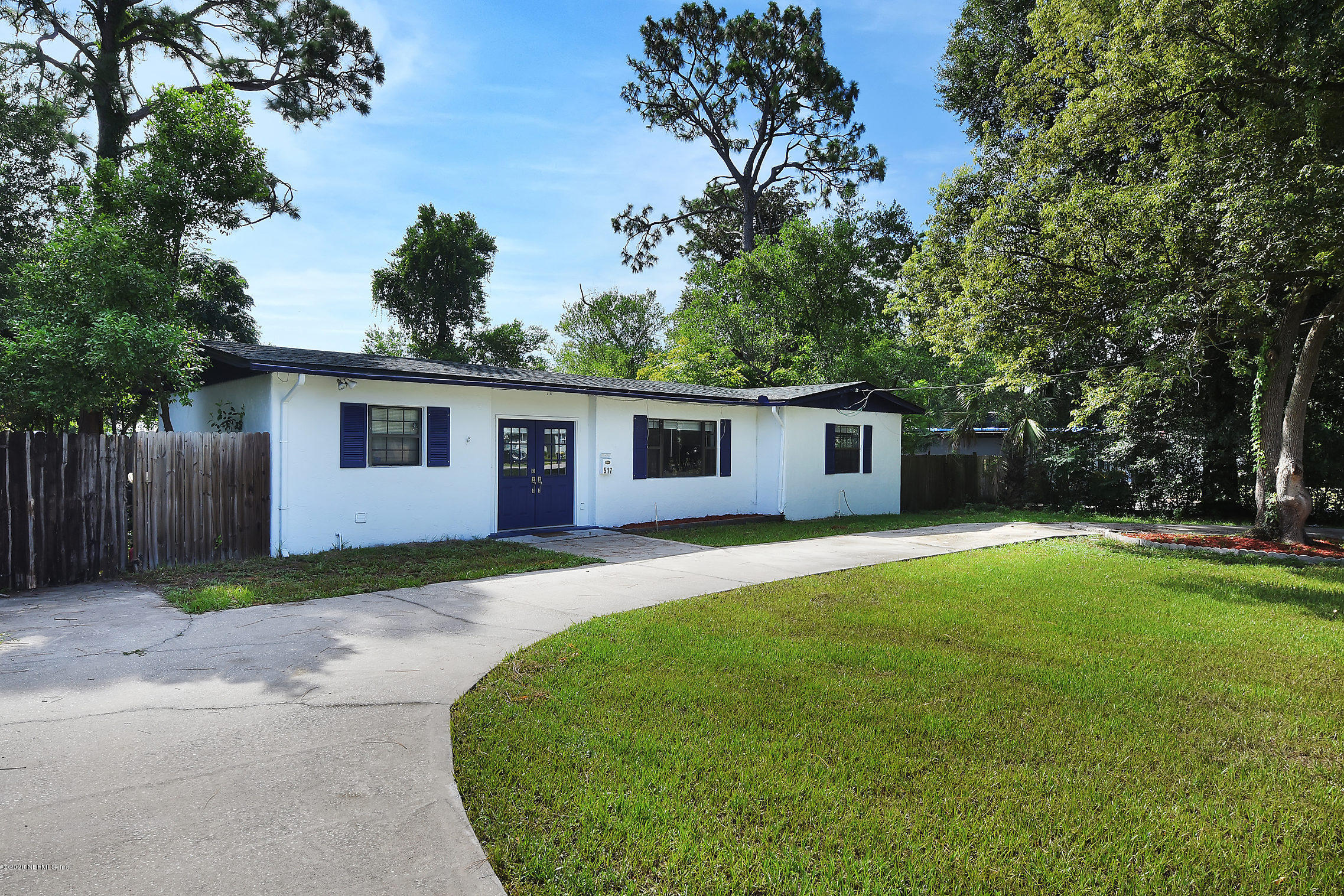 517 Glynlea Road Jacksonville, FL 32216 - Photo 2 of 27 002-517GlynleaRoad-Jacksonville-FL-32216