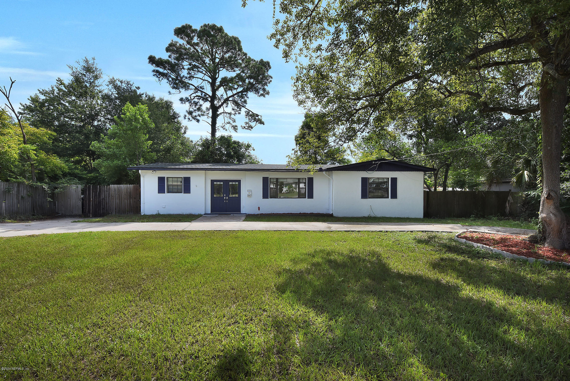 517 Glynlea Road Jacksonville, FL 32216 - Photo 3 of 27 003-517GlynleaRoad-Jacksonville-FL-32216
