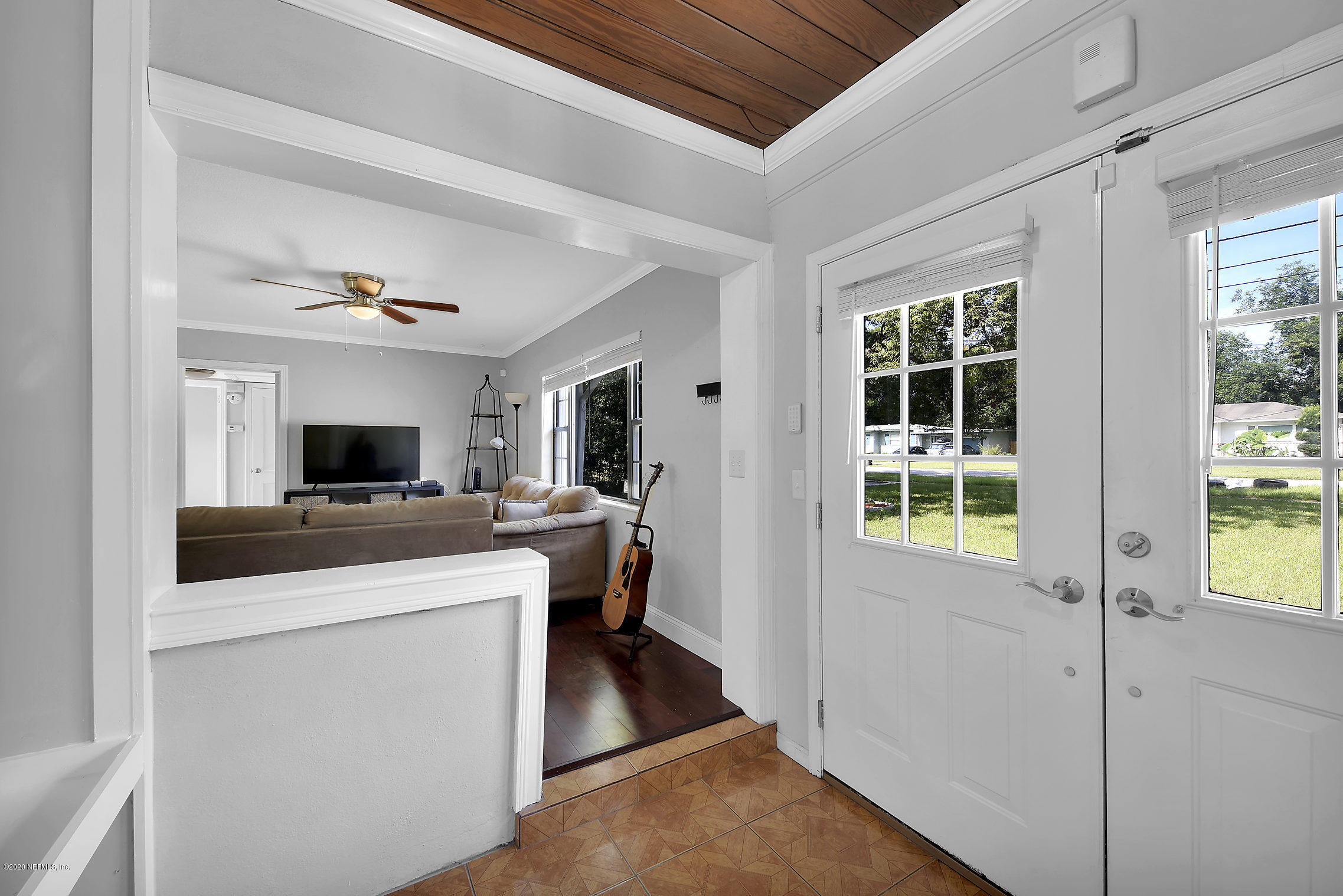 517 Glynlea Road Jacksonville, FL 32216 - Photo 5 of 27 005-517GlynleaRoad-Jacksonville-FL-32216