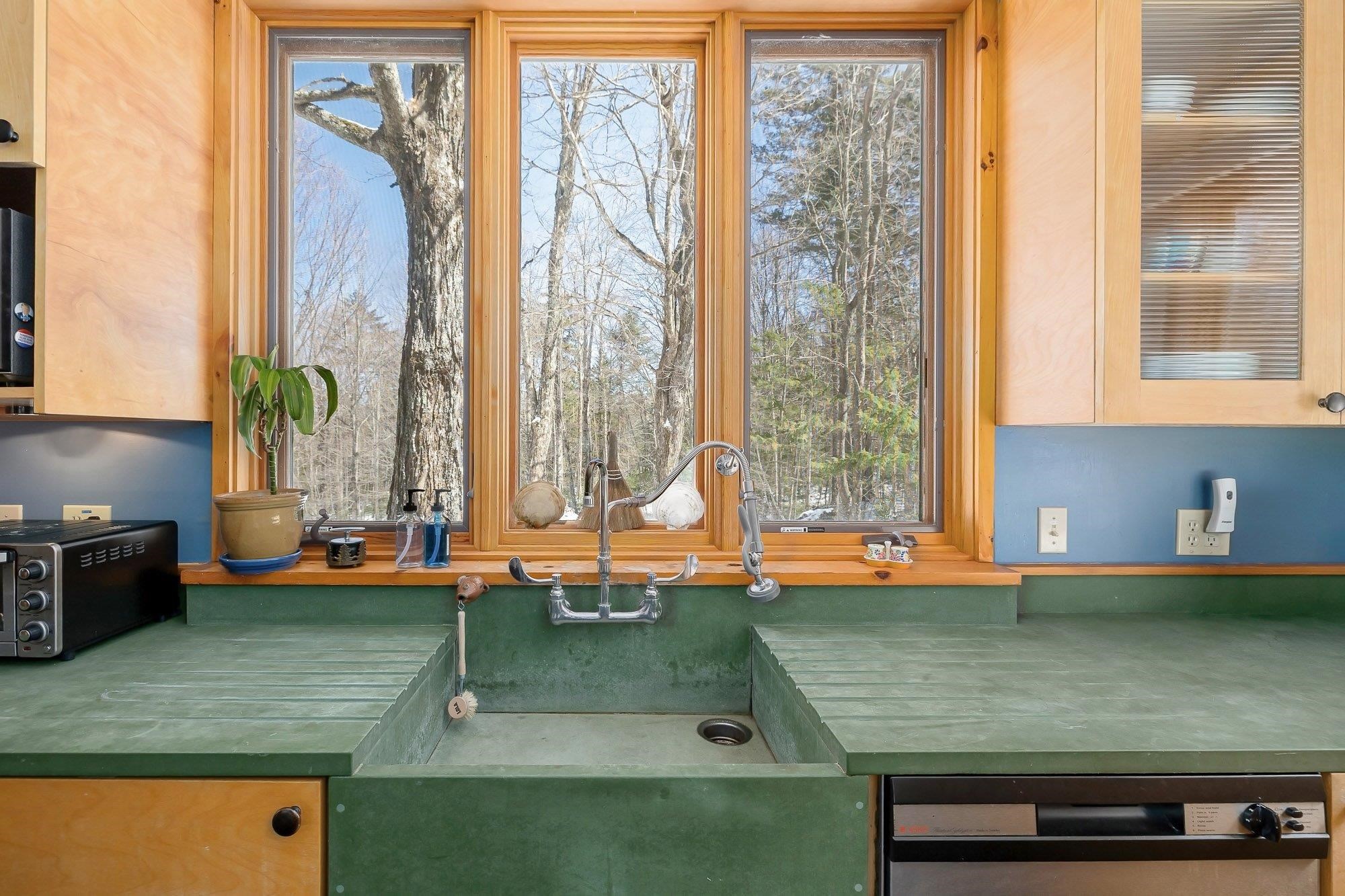 2275 West Hill Road Warren, VT 05674 - Photo 10 of 44