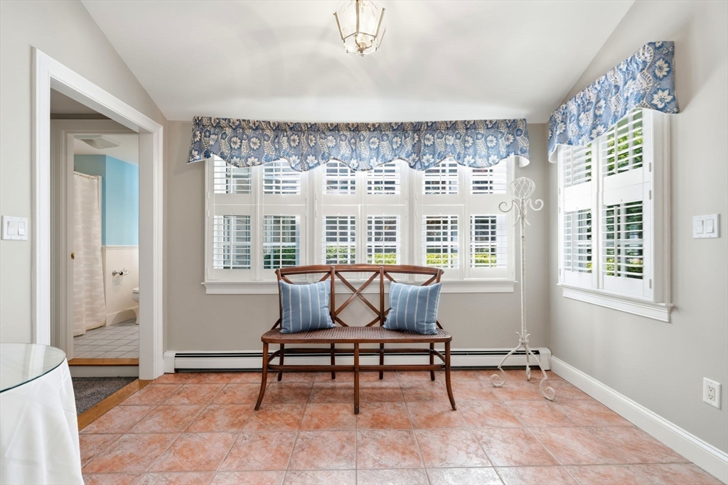 173 Meetinghouse Road Duxbury, MA 02332 - Photo 25 of 37