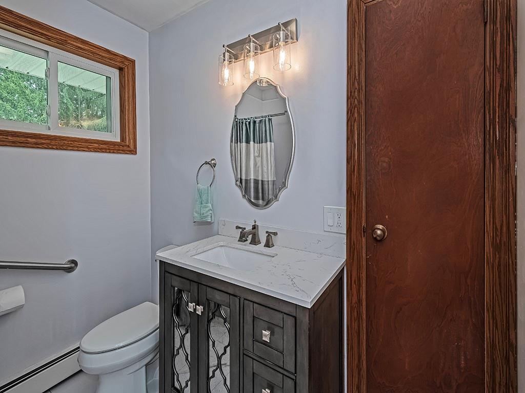 353 Thompson Hill Road Aliquippa, PA 15001 - Photo 21 of 50 Full Bath