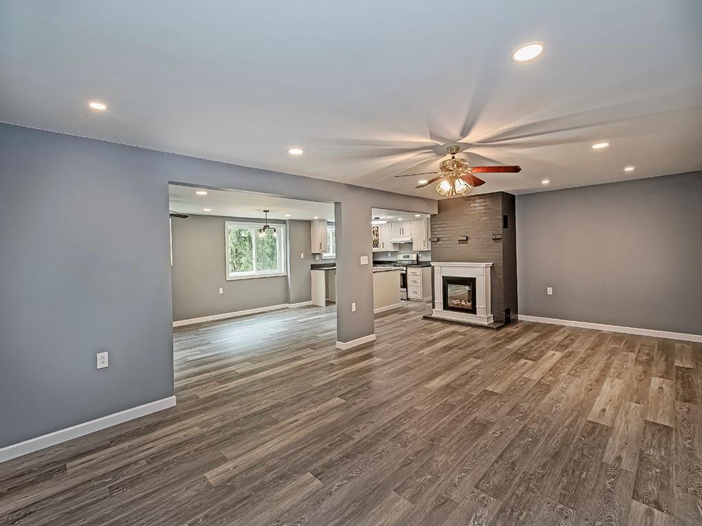 353 Thompson Hill Road Aliquippa, PA 15001 - Photo 28 of 50 Family Room