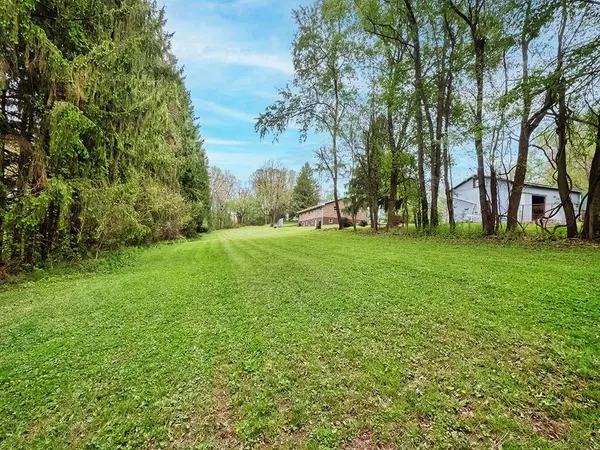 $500,000 | 353 Thompson Hill Road, Aliquippa, PA 15001