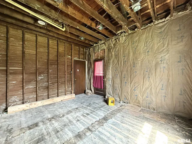 $29,900 | 208 South Main Street, Avon, IL 61415