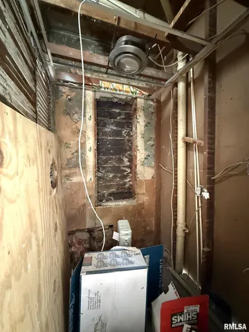 $29,900 | 208 South Main Street, Avon, IL 61415