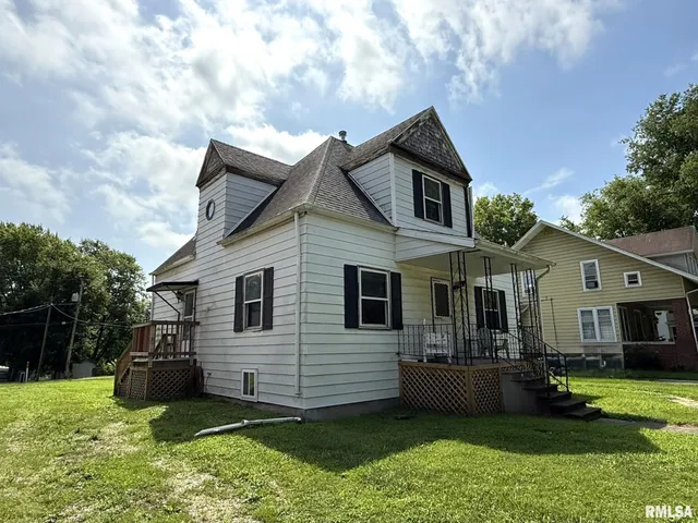 $29,900 | 208 South Main Street, Avon, IL 61415