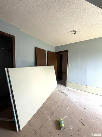 $29,900 | 208 South Main Street, Avon, IL 61415