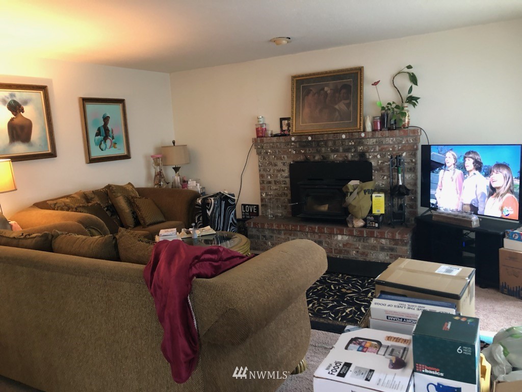 1809 Perry Avenue Bremerton, WA 98310 - Photo 6 of 18 Gallery Image 6