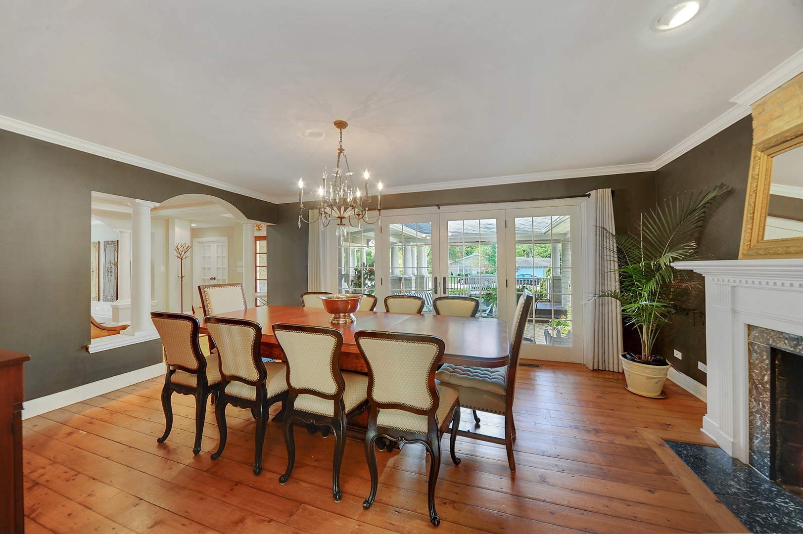 619 Wagner Road Glenview, IL 60025 - Photo 8 of 48