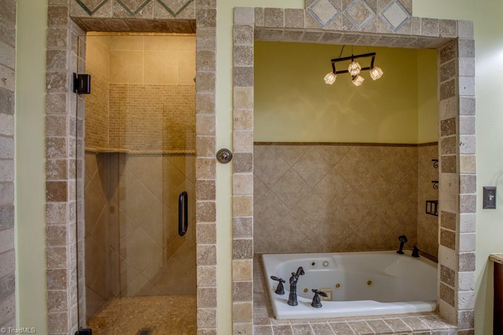 124 Live Oaks Road Advance, NC 27006 - Photo 16 of 30 Gallery Image 16