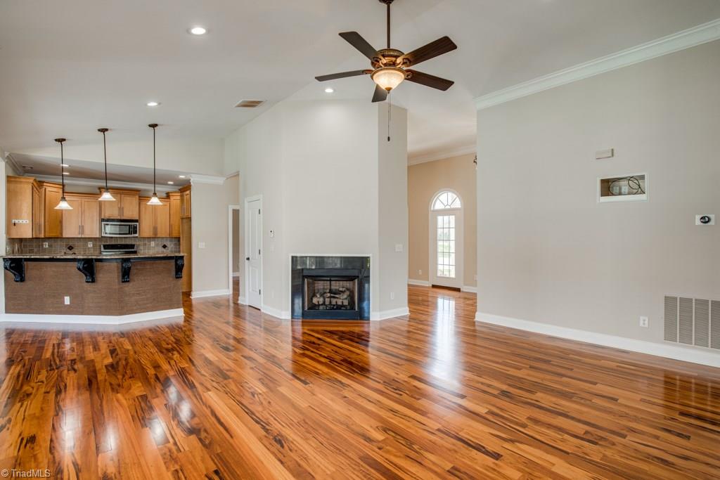 124 Live Oaks Road Advance, NC 27006 - Photo 5 of 30 Gallery Image 5