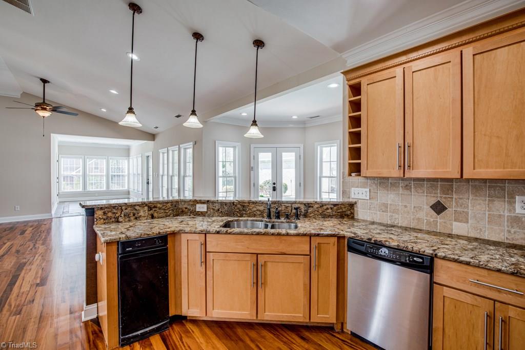 124 Live Oaks Road Advance, NC 27006 - Photo 10 of 30 Gallery Image 10