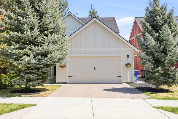 $599,000 | 19827 Powers Road, Bend, OR 97702
