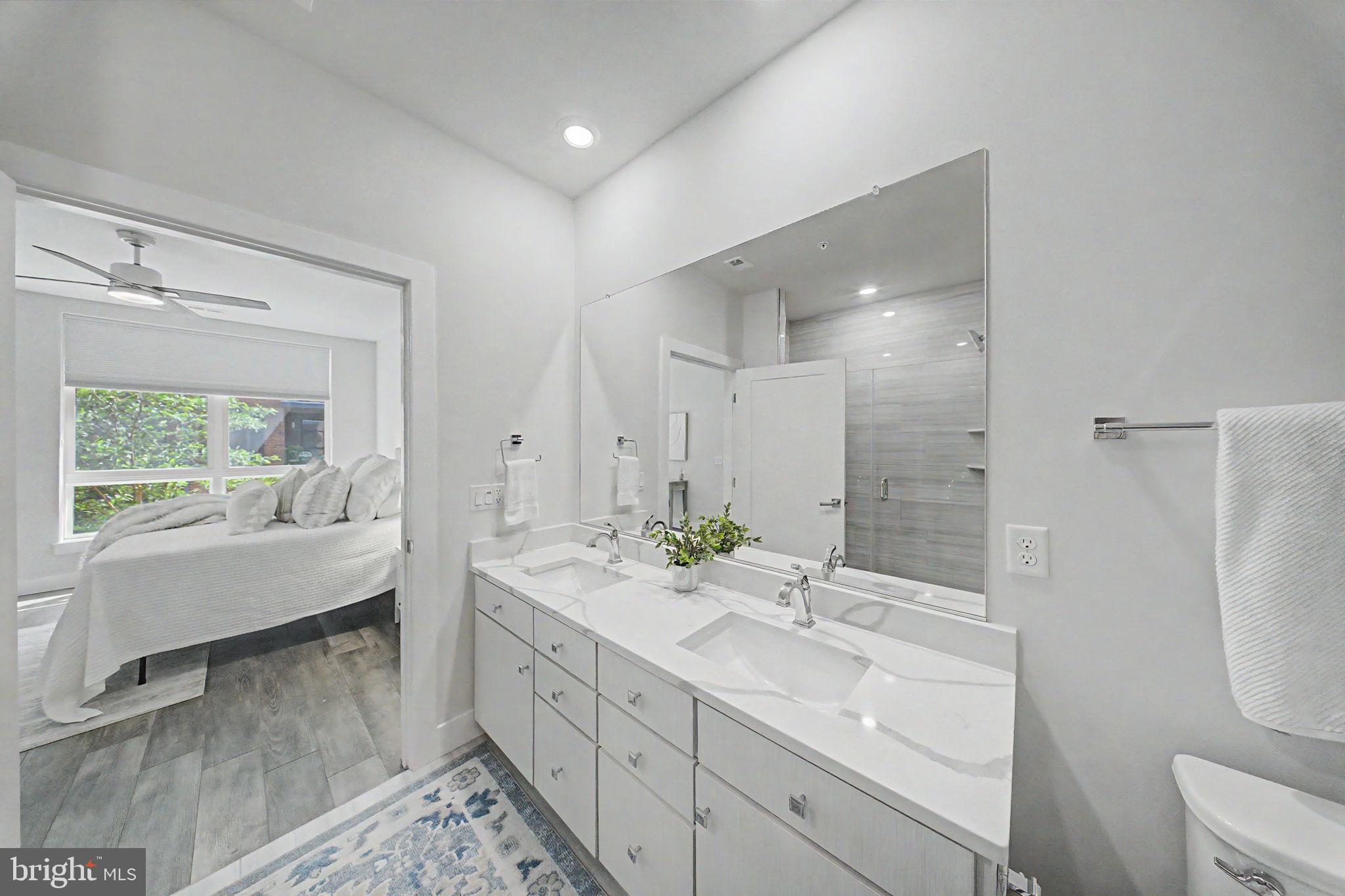1761 Old Meadow Road, Unit 220 McLean, VA 22102 - Photo 12 of 32 Primary En Suite Bathroom