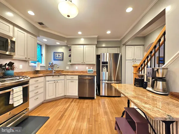 $5,500 | 3410 15th Street North, Arlington, VA 22201