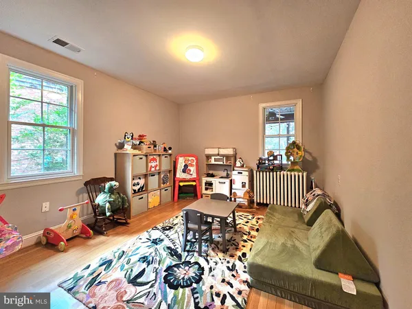$5,500 | 3410 15th Street North, Arlington, VA 22201