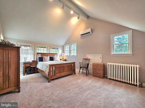 $5,500 | 3410 15th Street North, Arlington, VA 22201