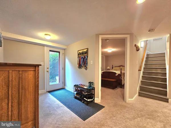 $5,500 | 3410 15th Street North, Arlington, VA 22201