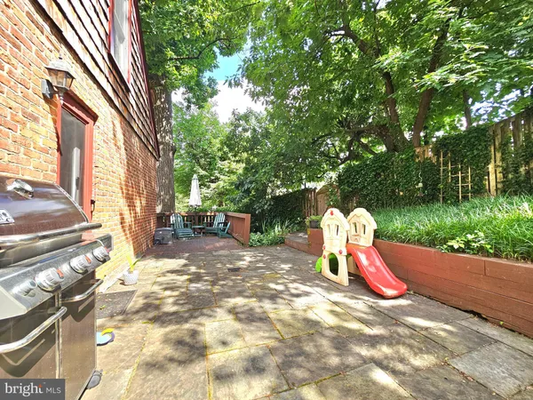 $5,500 | 3410 15th Street North, Arlington, VA 22201