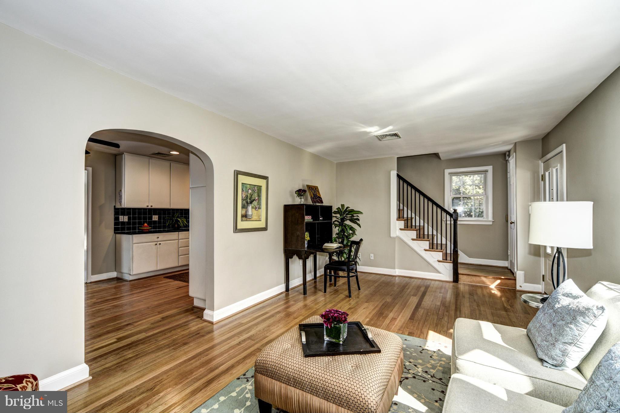 6716 Fairfax Road Chevy Chase, MD 20815 - Photo 3 of 27 Living Room