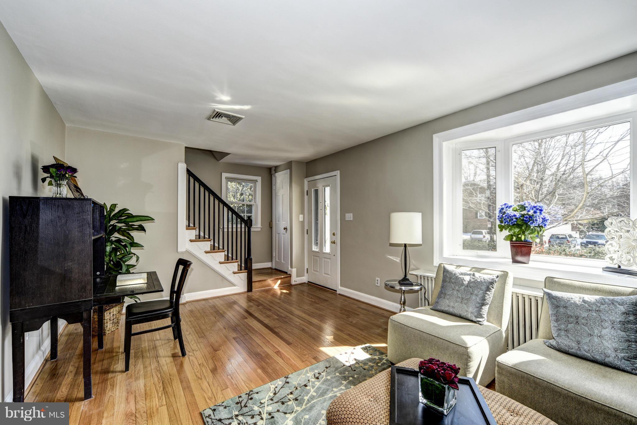 6716 Fairfax Road Chevy Chase, MD 20815 - Photo 4 of 27 Living Room