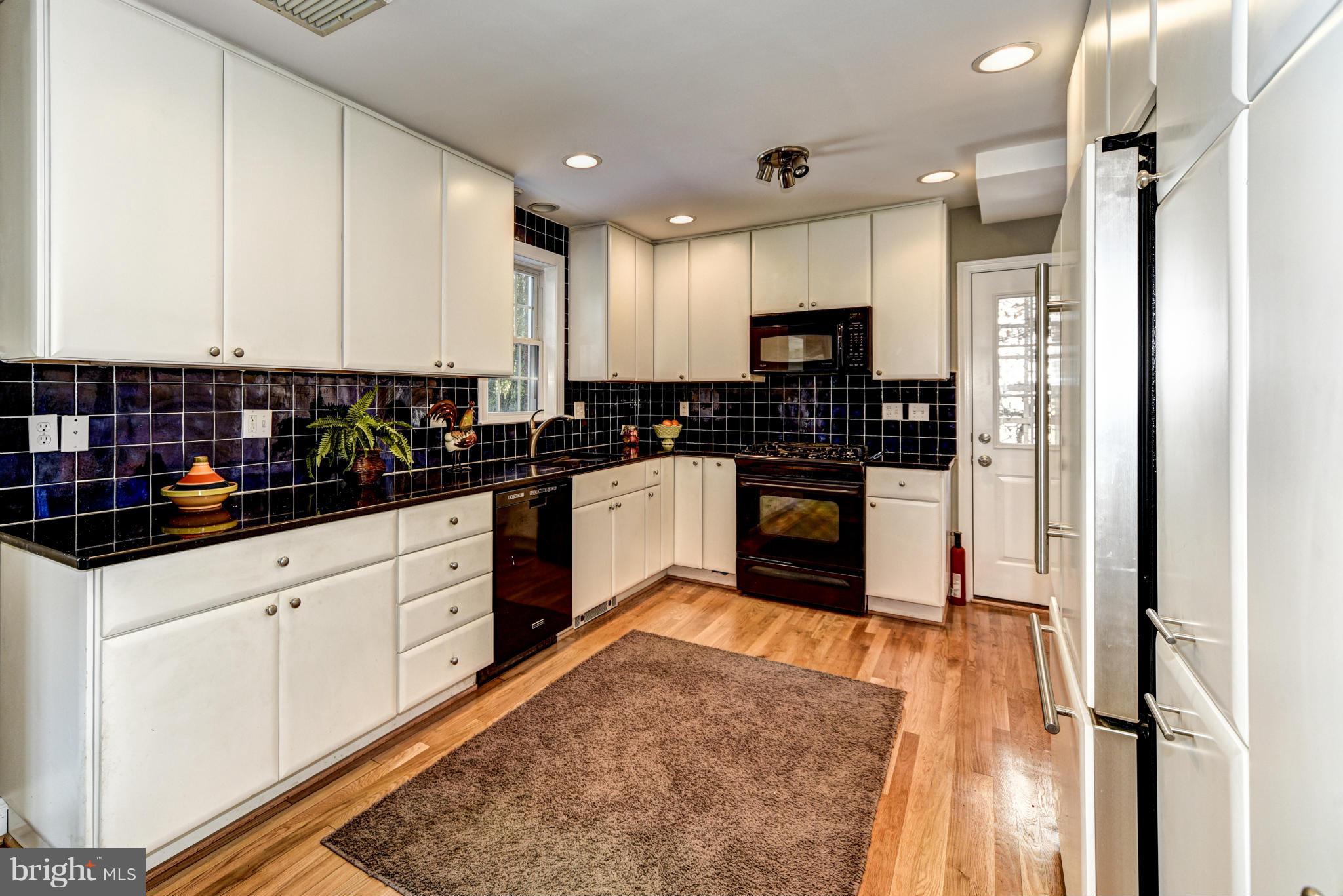 6716 Fairfax Road Chevy Chase, MD 20815 - Photo 7 of 27 Kitchen