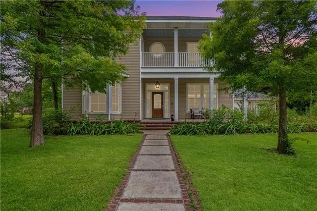 $675,000 | 633 Ramon Street, Mandeville, LA 70448