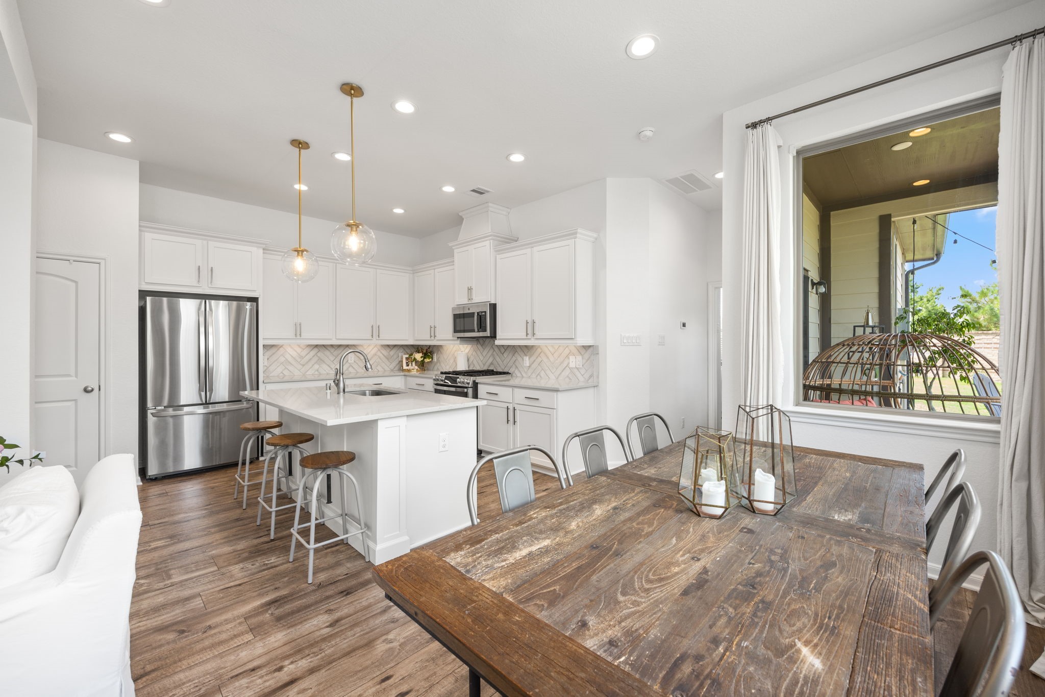 16239 Rattlesnake Run Trail Cypress, TX 77433 - Photo 11 of 37 Kitchen and dining area