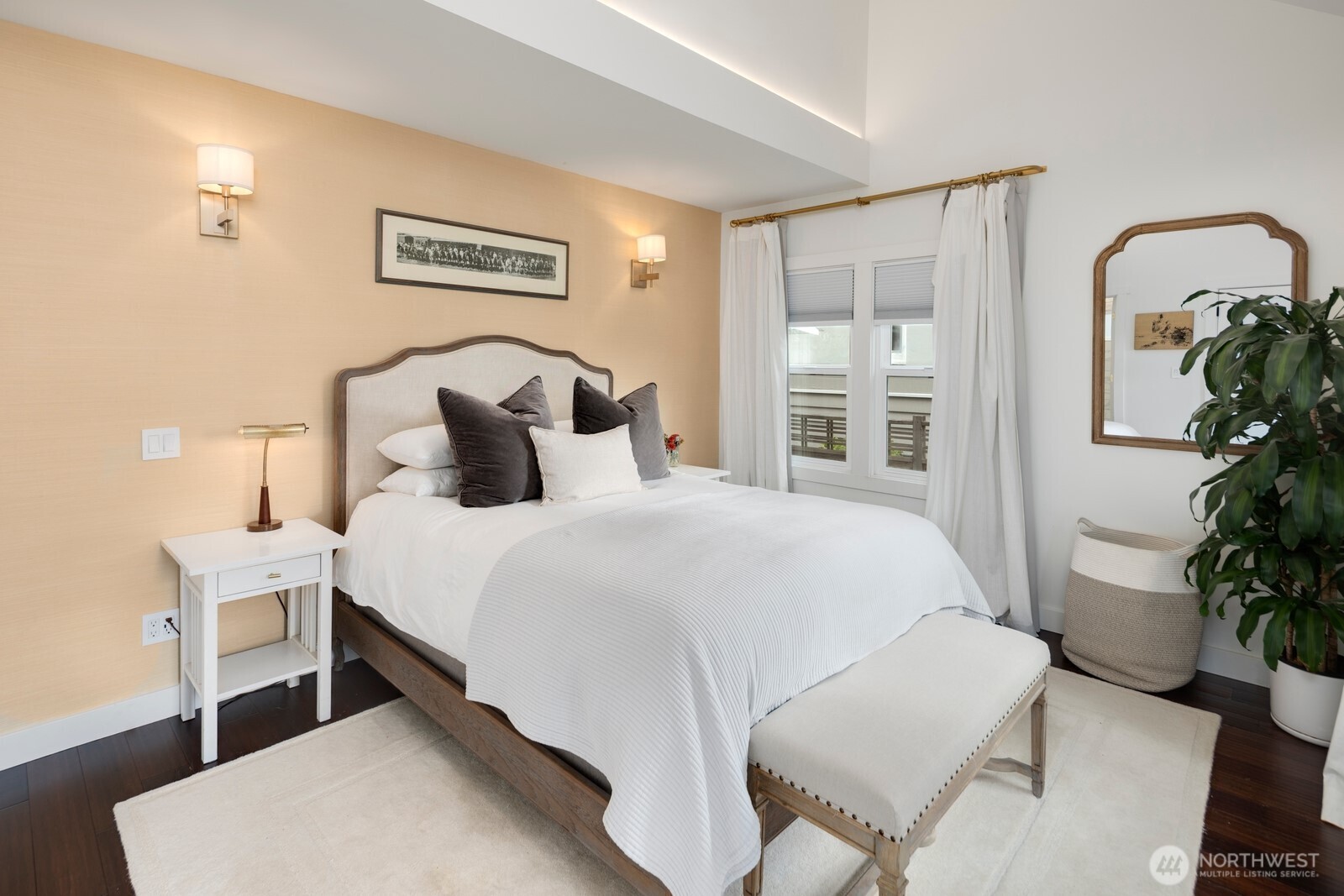 3249 27th Avenue West Seattle, WA 98199 - Photo 16 of 40