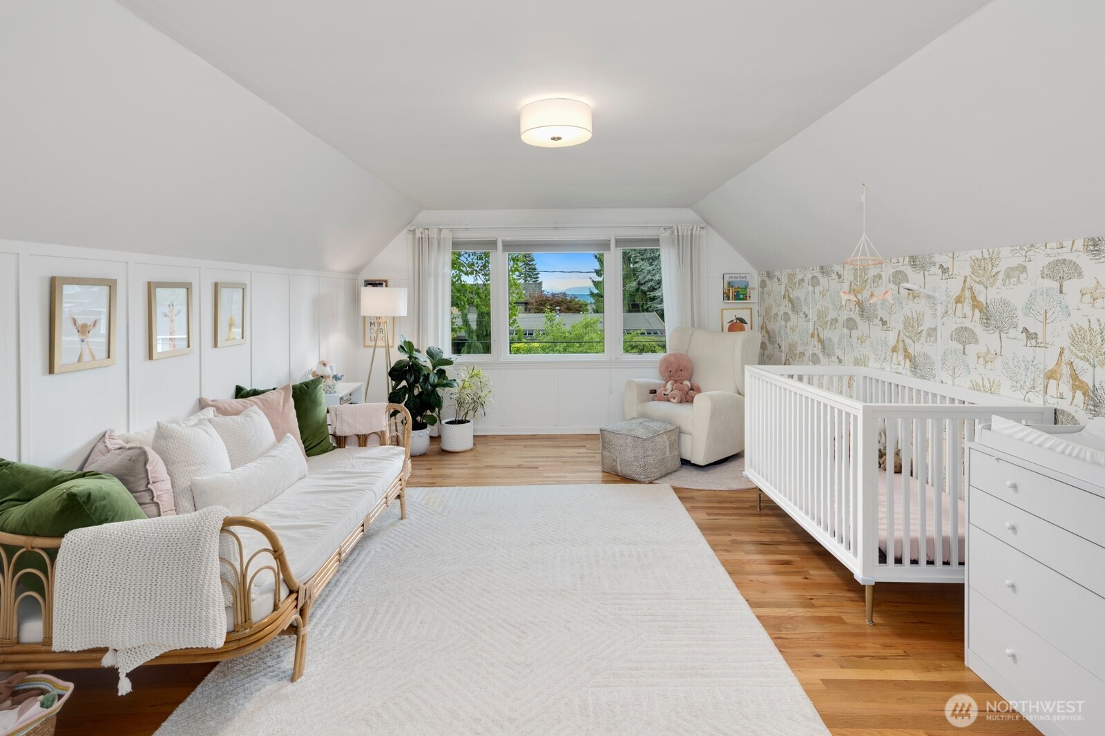 3249 27th Avenue West Seattle, WA 98199 - Photo 26 of 40