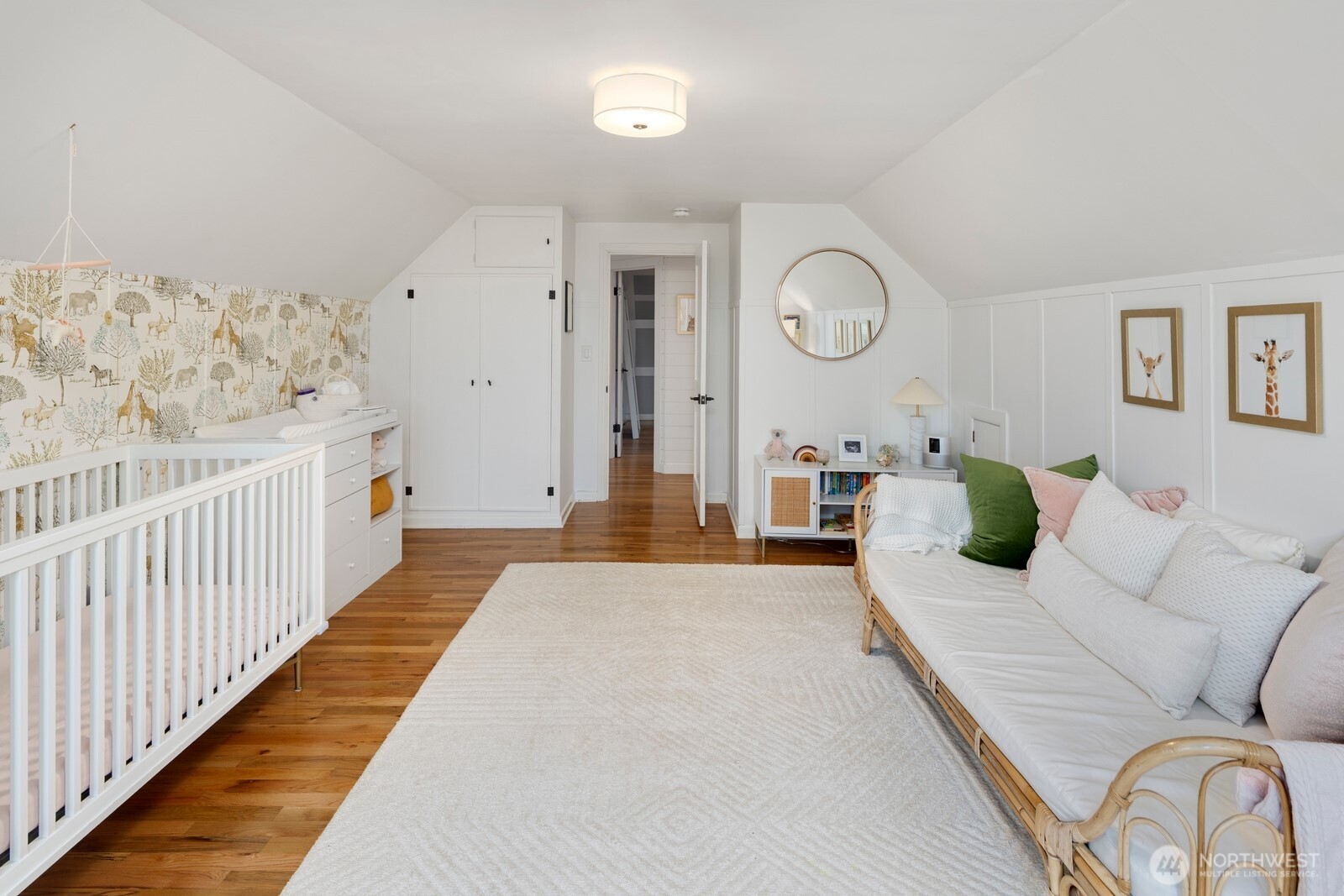 3249 27th Avenue West Seattle, WA 98199 - Photo 27 of 40