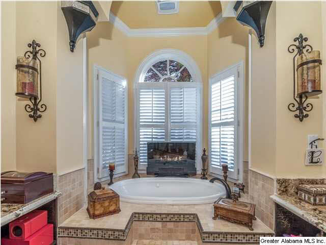 2015 Shandwick Terrace Birmingham, AL 35242 - Photo 20 of 32